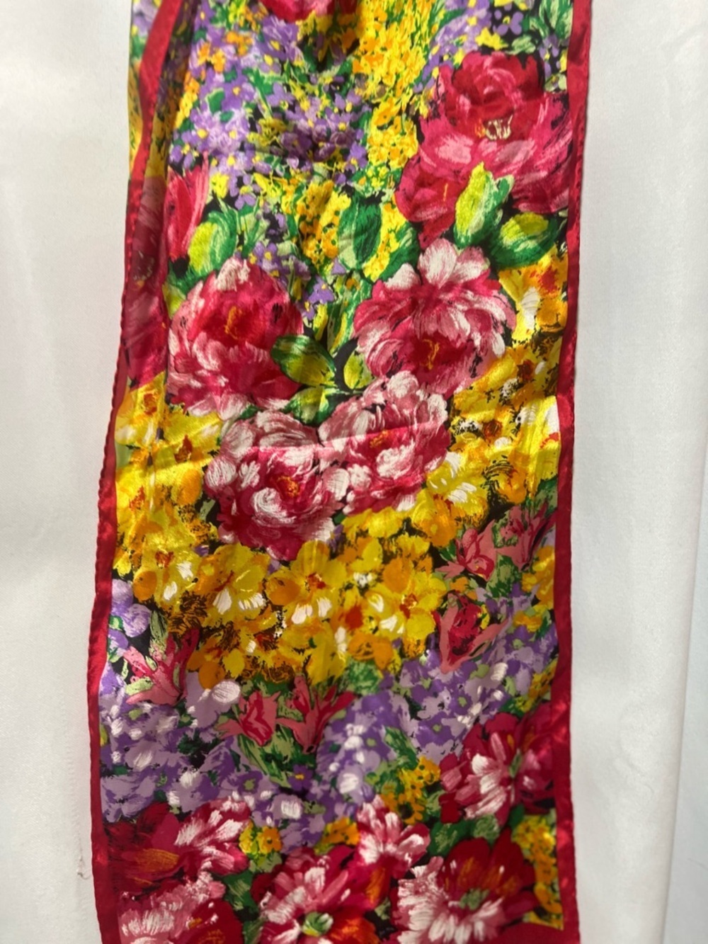 Oscar de la Renta 100% Silk Floral Scarf Red Yellow Purple Vibrant Garden Print - Picture 5 of 5